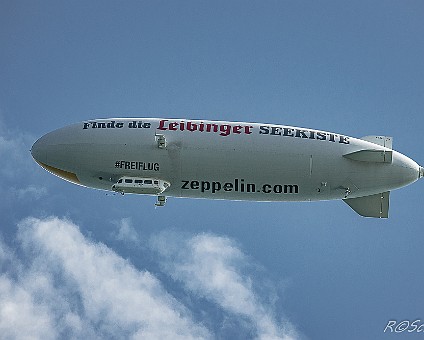 Zeppeline über dem Bodensee (2) Aufgenommen von Immenstaad aus am 25.08.2017