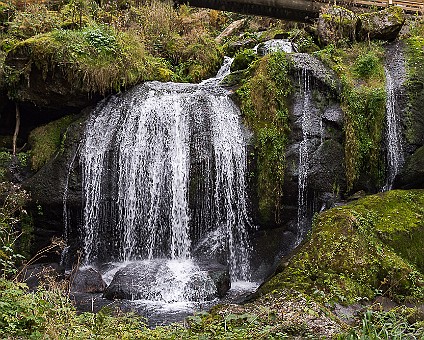 Gutach-Wasserfall (3) Aufnahme: 17.10.2015