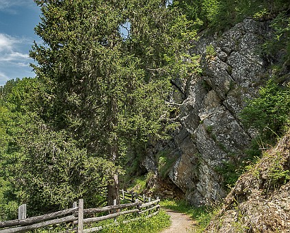 Stilfserjoch-Nationalpark (9) Am Lago Gioveretto -gepflegte Wanderwege...