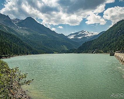 Stilfserjoch-Nationalpark (13) Am Lago Gioveretto - die Staumauer in nördlicher Richtung