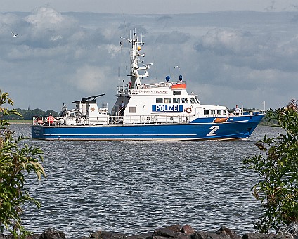 BÜRGERMEISTER WEICHMANN Polizeiboot; Baujahr: 1995; Länge x Breite: 29 m X 6 m; Bruttoregistertonnen: 140; Tragfahigkeit: 12 t; Eingetragene Geschwindigkeit (Max./Durchschnitt): 12.8 /...
