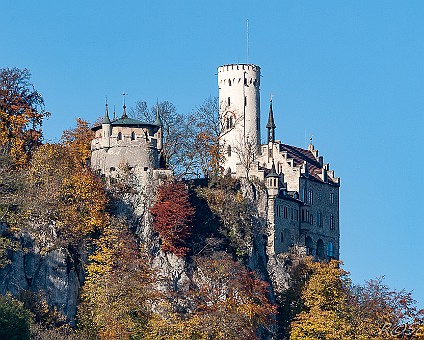 Schloß Lichtenstein aufgenommen aus süd-östlicher Richtung am 21.10.2012