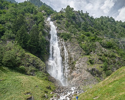 Partschins (8) Partschinser Wasserfall - der größte Wasserfall in Südtirol mit 97m Fallhöhe