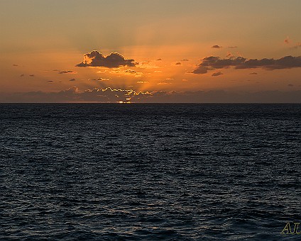 Sonnenuntergang (3) Aufnahme: 19.11.2018 vom Hotel Sol La Palma in Puerto Naos aus